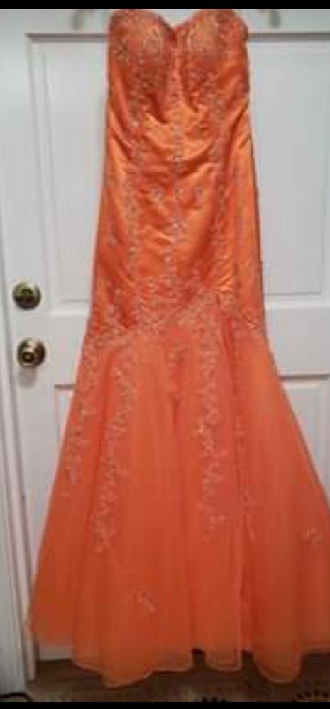 Prom dress - Picture 3 of 5